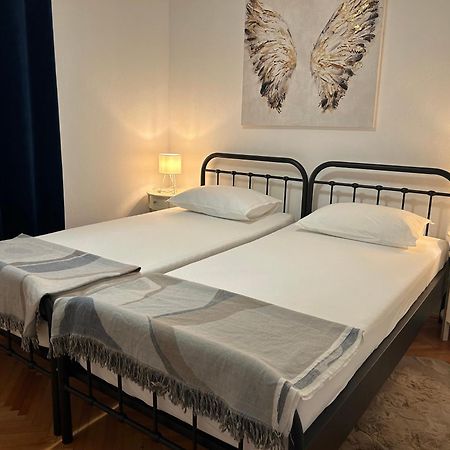 ビオグラード・ナ・モルApartman L&Aアパートメント エクステリア 写真
