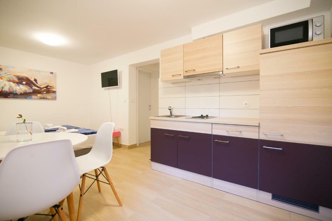ビオグラード・ナ・モルApartman L&Aアパートメント エクステリア 写真