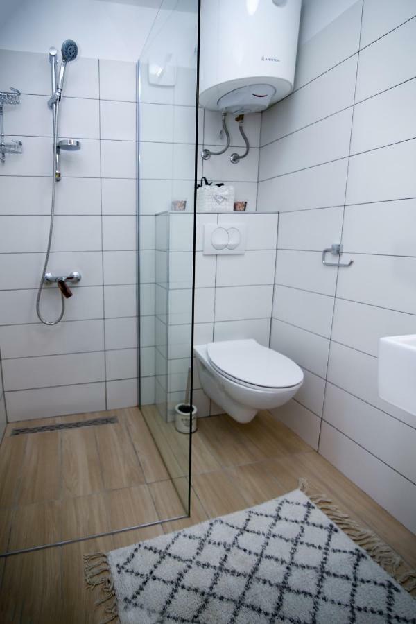 ビオグラード・ナ・モルApartman L&Aアパートメント エクステリア 写真